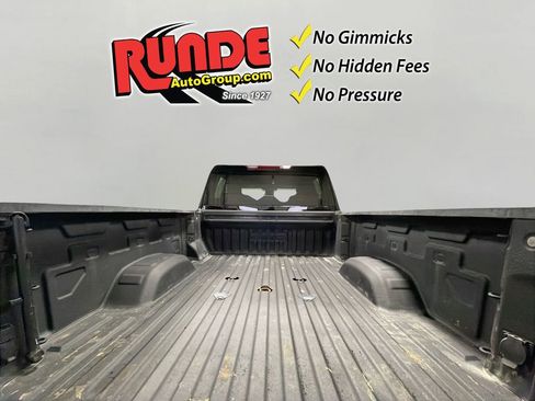 Used 2024 GMC Sierra 2500 SLT image 15