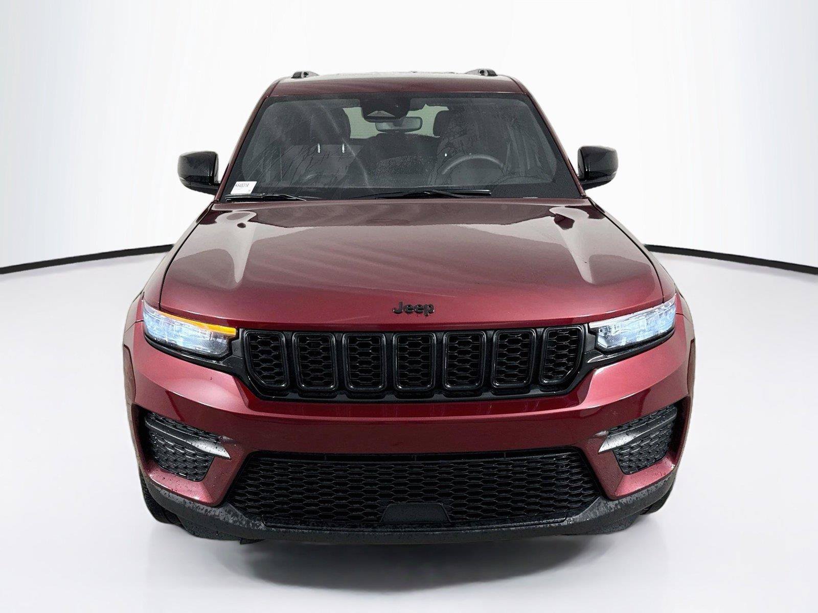 Used 2023 Jeep Grand Cherokee Altitude RWD image 10
