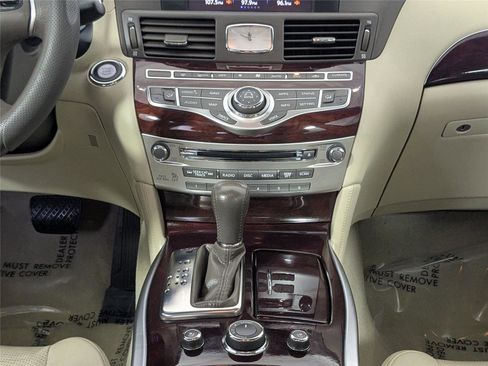 Used 2019 INFINITI Q70 L 3.7 image 39