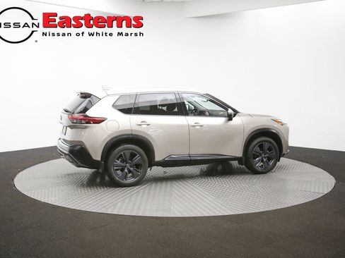 Used 2022 Nissan Rogue SL image 58