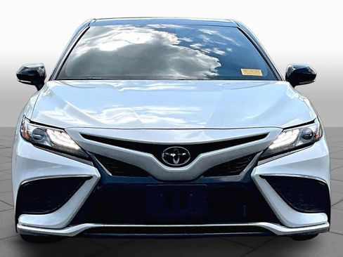 Used 2024 Toyota Camry XSE FWD image 4