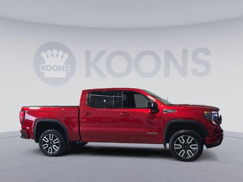 Used 2025 GMC Sierra 1500 AT4 w/ AT4 Premium Package AWD/4WD image 7