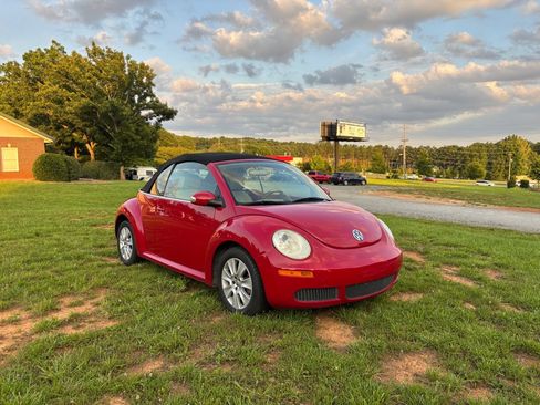 Used 2009 Volkswagen Beetle S image 18