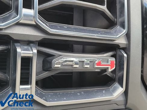 Used 2024 GMC Canyon AT4 w/ AT4 Premium Package AWD/4WD image 8