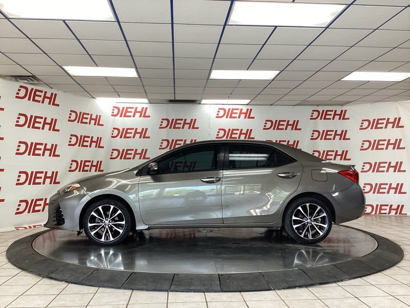 Used 2019 Toyota Corolla SE FWD image 4