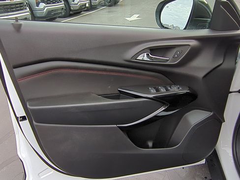 New 2026 Chevrolet Trax RS image 9