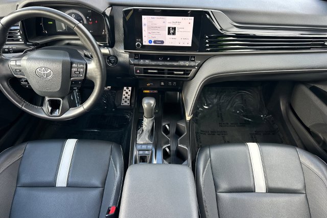 Certified 2025 Toyota Camry SE FWD image 17