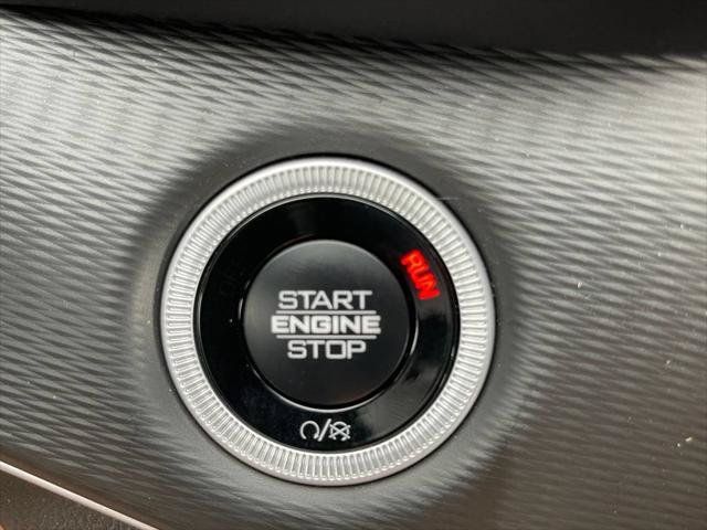 Used 2026 Jeep Grand Cherokee Laredo RWD image 23