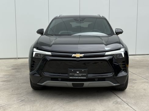 Used 2024 Chevrolet Blazer EV LT AWD/4WD image 3