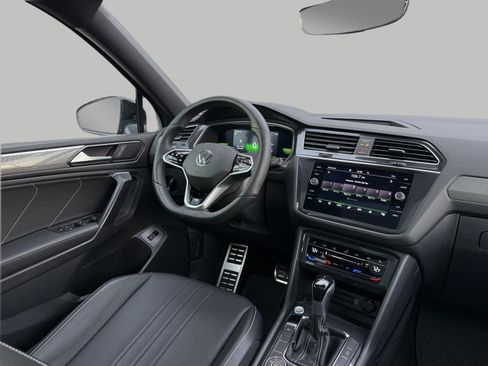 Used 2022 Volkswagen Tiguan SE R-Line AWD/4WD image 29