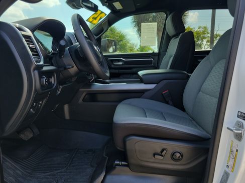 Used 2025 RAM 1500 Big Horn AWD/4WD image 11