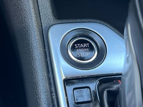 Certified 2024 Nissan Sentra SR FWD image 26