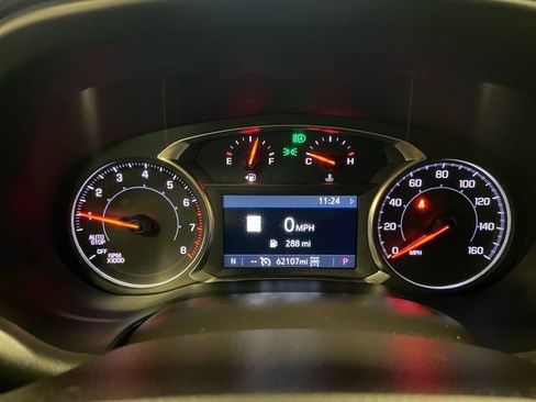 Used 2023 GMC Acadia SLT image 17