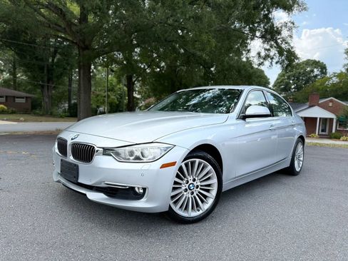 Used 2015 BMW 328i xDrive Sedan AWD/4WD image 2