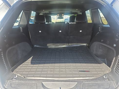 Used 2020 Jeep Grand Cherokee Altitude image 15