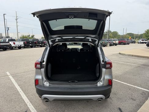 Used 2024 Ford Escape Platinum AWD/4WD image 5