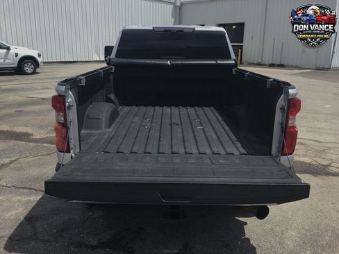 Used 2020 Chevrolet Silverado 2500 High Country w/ Z71 Off-Road Package AWD/4WD image 28