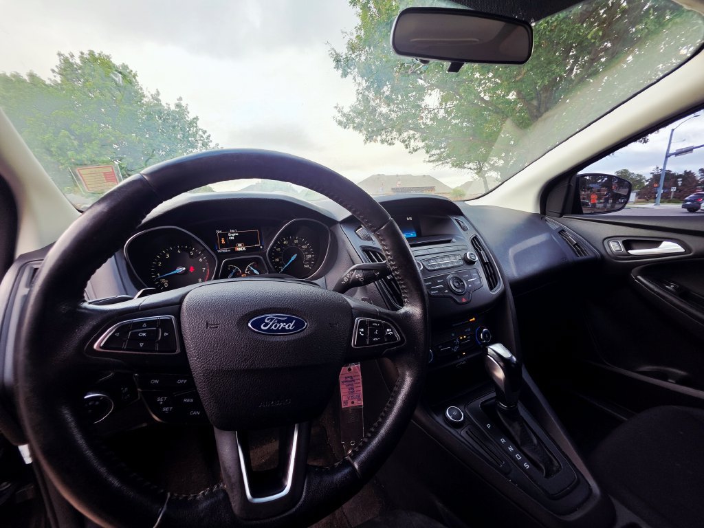 Used 2015 Ford Focus SE w/ SE Sport Package FWD image 35