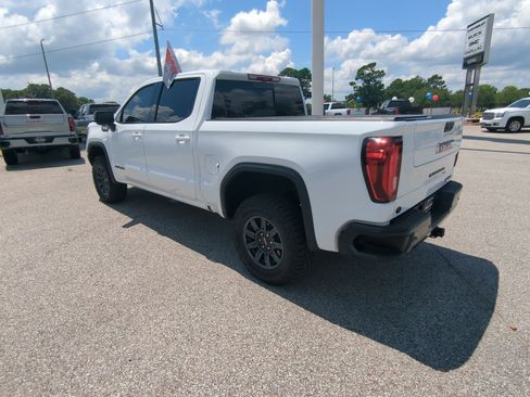Used 2025 GMC Sierra 1500 AT4X AWD/4WD image 7