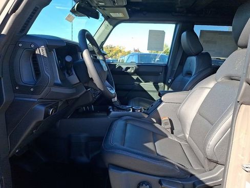 New 2025 Ford Bronco Badlands AWD/4WD image 6