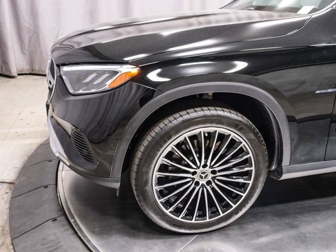 Certified 2025 Mercedes-Benz GLC 300 image 12