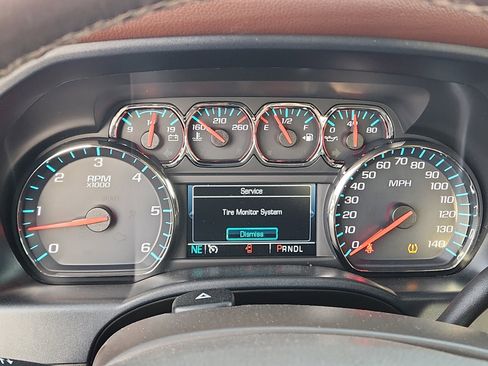 Used 2018 Chevrolet Silverado 1500 High Country image 16