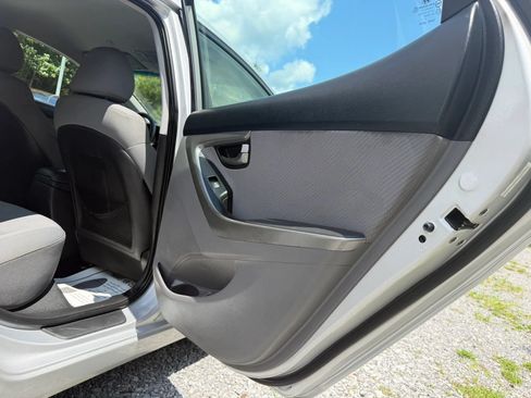 Used 2012 Hyundai Elantra GLS w/ Preferred Pkg 3 FWD image 21