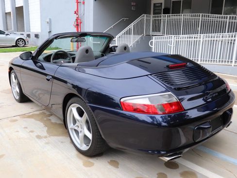 Used 2003 Porsche 911 Carrera image 10