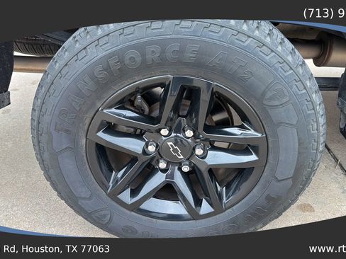 Used 2019 Chevrolet Silverado 1500 LT Trail Boss image 10