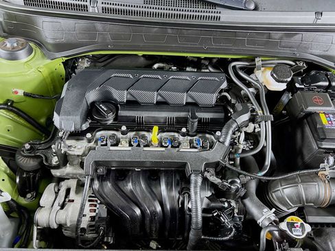 Certified 2024 Hyundai Venue SE image 28