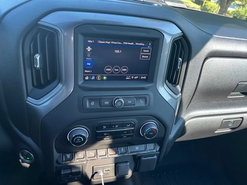 Used 2025 Chevrolet Silverado 2500 Custom w/ Custom Value Package AWD/4WD image 8
