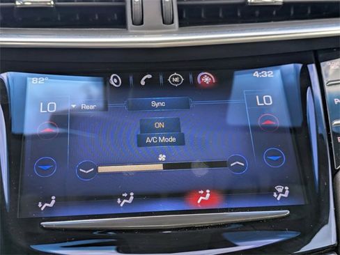 Used 2014 Cadillac XTS Premium image 23