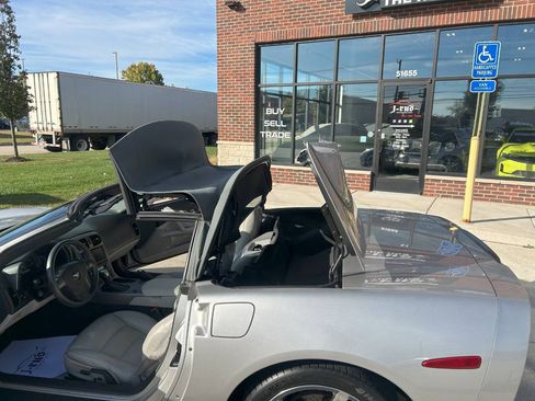 Used 2007 Chevrolet Corvette Convertible w/ Preferred Equipment Group image 42