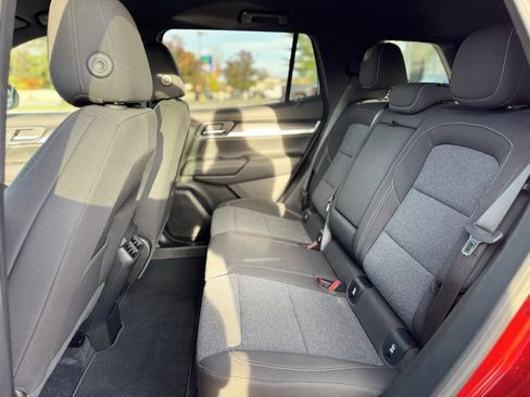 Used 2025 GMC Terrain Elevation image 26