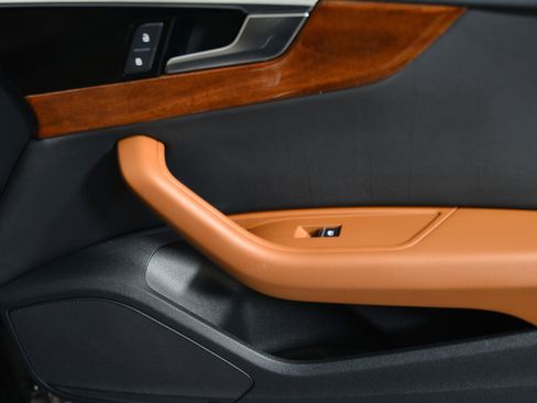 Used 2023 Audi A4 2.0T Premium w/ Convenience Package image 21