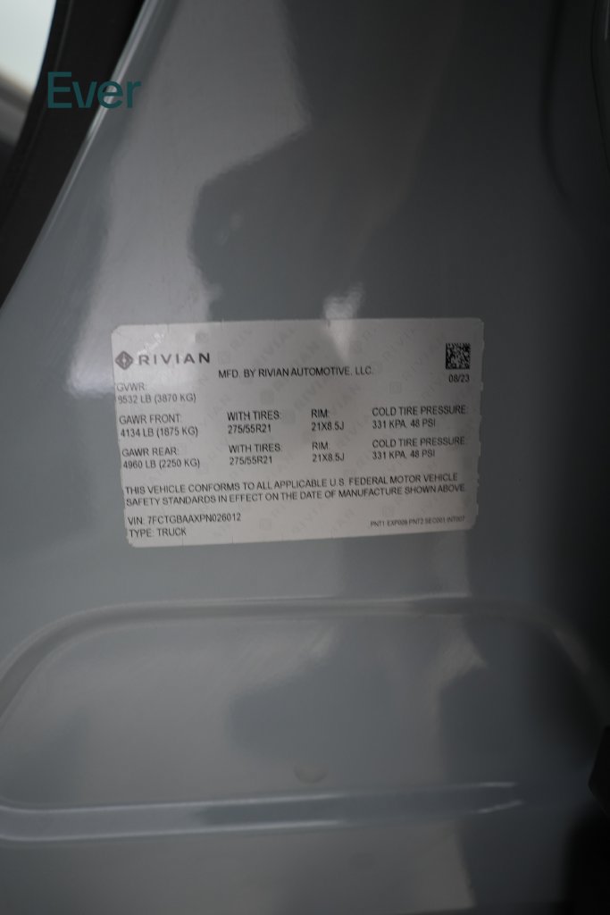 Used 2023 Rivian R1T Adventure Dual AWD/4WD image 27