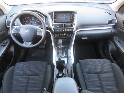 Used 2018 Mitsubishi Eclipse Cross ES FWD image 12