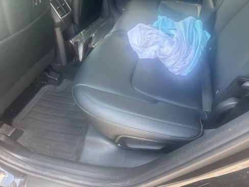 Used 2024 Kia Sportage EX image 13