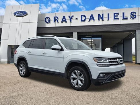 Used 2018 Volkswagen Atlas SE image 1