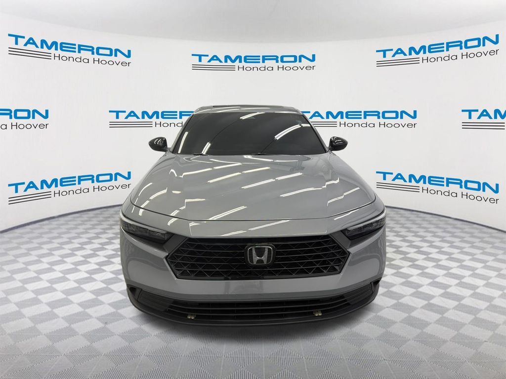 Used 2025 Honda Accord Sport image 8