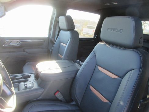 New 2026 GMC Sierra 2500 AT4 w/ AT4 Premium Plus Package image 14