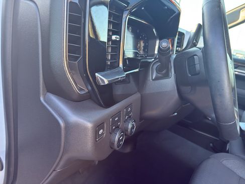 Used 2024 Chevrolet Silverado 1500 LT image 15