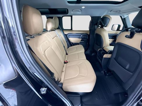 New 2026 Land Rover Defender 110 X-Dynamic SE AWD/4WD image 23