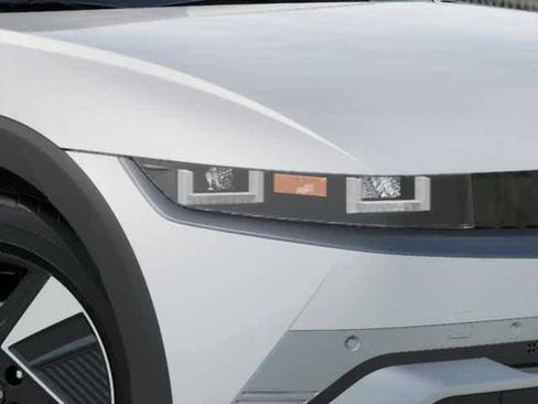 New 2026 Hyundai Ioniq 5 SEL image 9