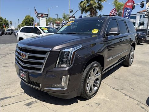 Used 2017 Cadillac Escalade Premium Luxury AWD/4WD image 61
