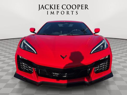 Used 2024 Chevrolet Corvette Z06 RWD image 2