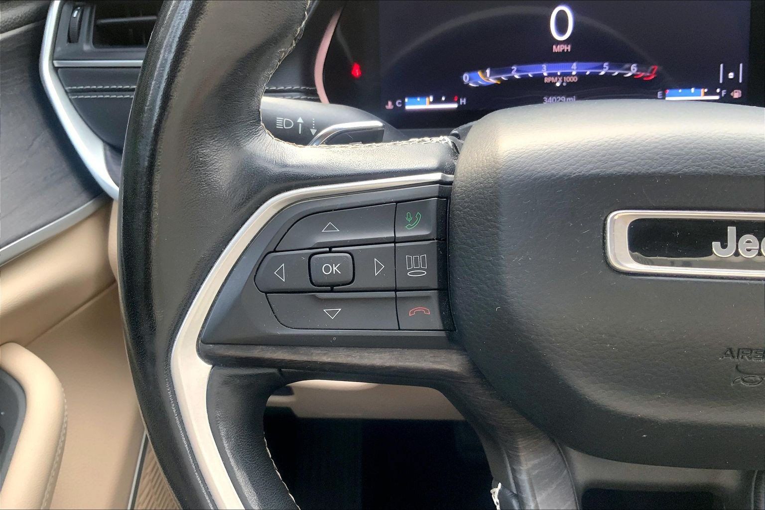 Used 2021 Jeep Grand Cherokee L Limited AWD/4WD image 20