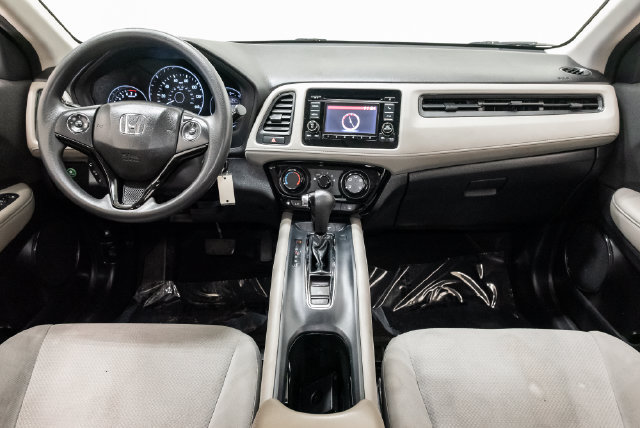Used 2021 Honda HR-V LX image 24