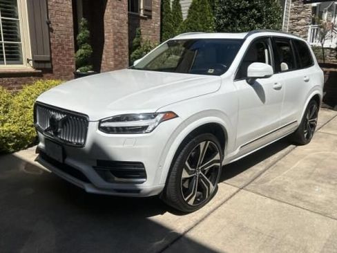 Used 2024 Volvo XC90 B6 Ultimate w/ Lounge Package AWD/4WD image 3