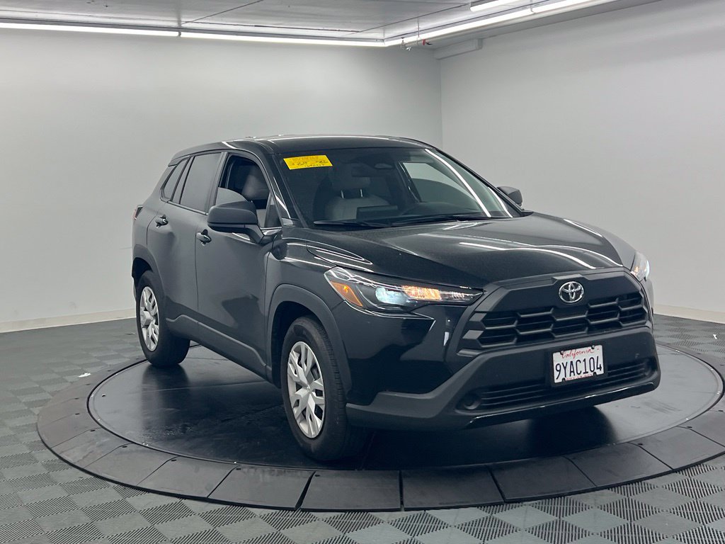 Used 2026 Toyota Corolla Cross L FWD image 3